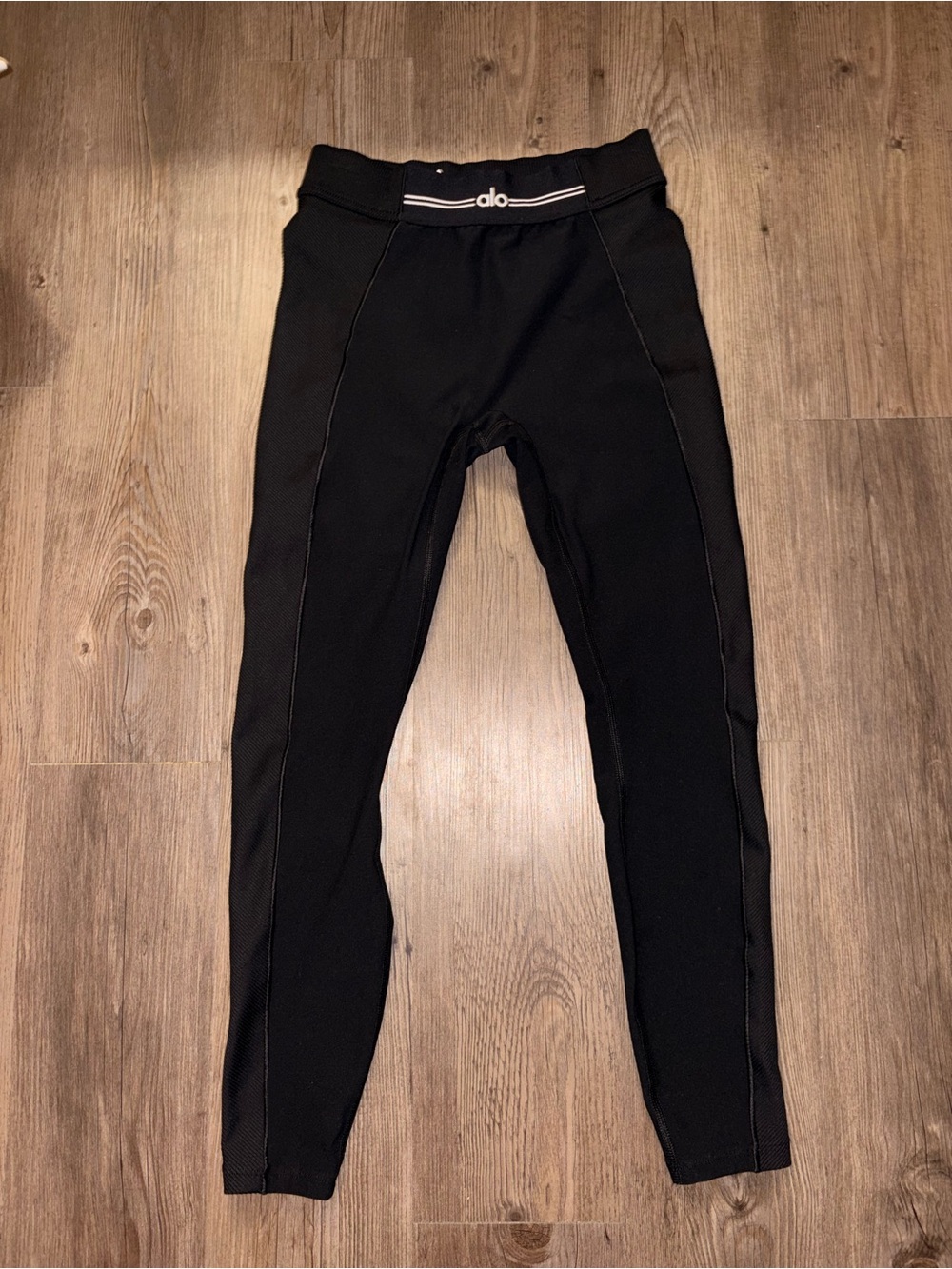Alo Black Leggings with Ribbed Detail
